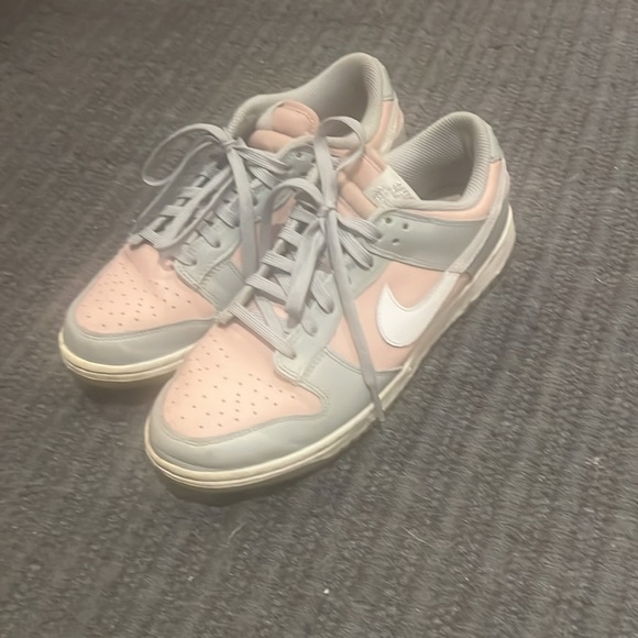 Nike Dunk size 9 - Picture 3 of 3